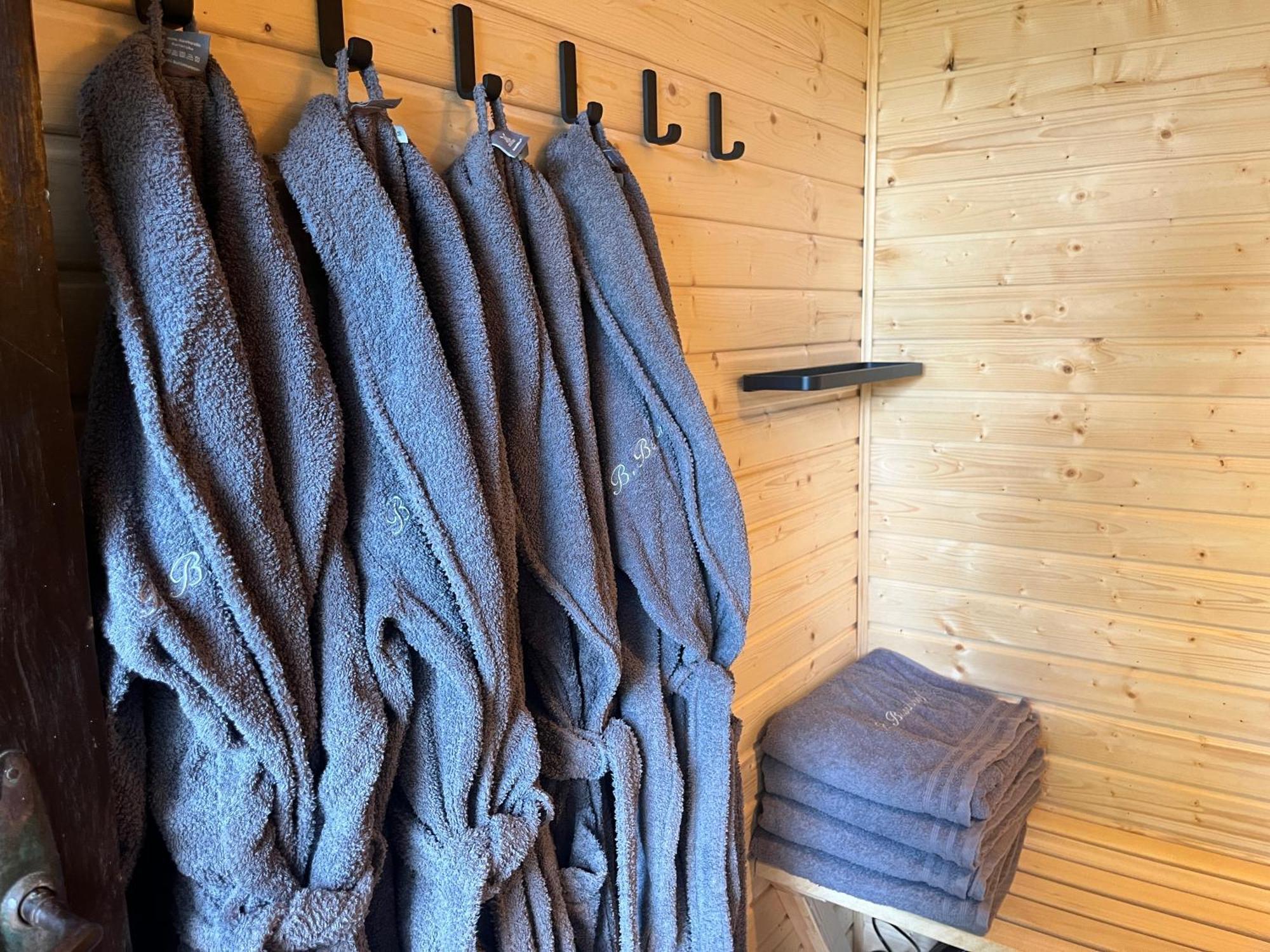 Romantisches Studio Am Waldesrand Mit Gartensauna Schwarz Luaran gambar